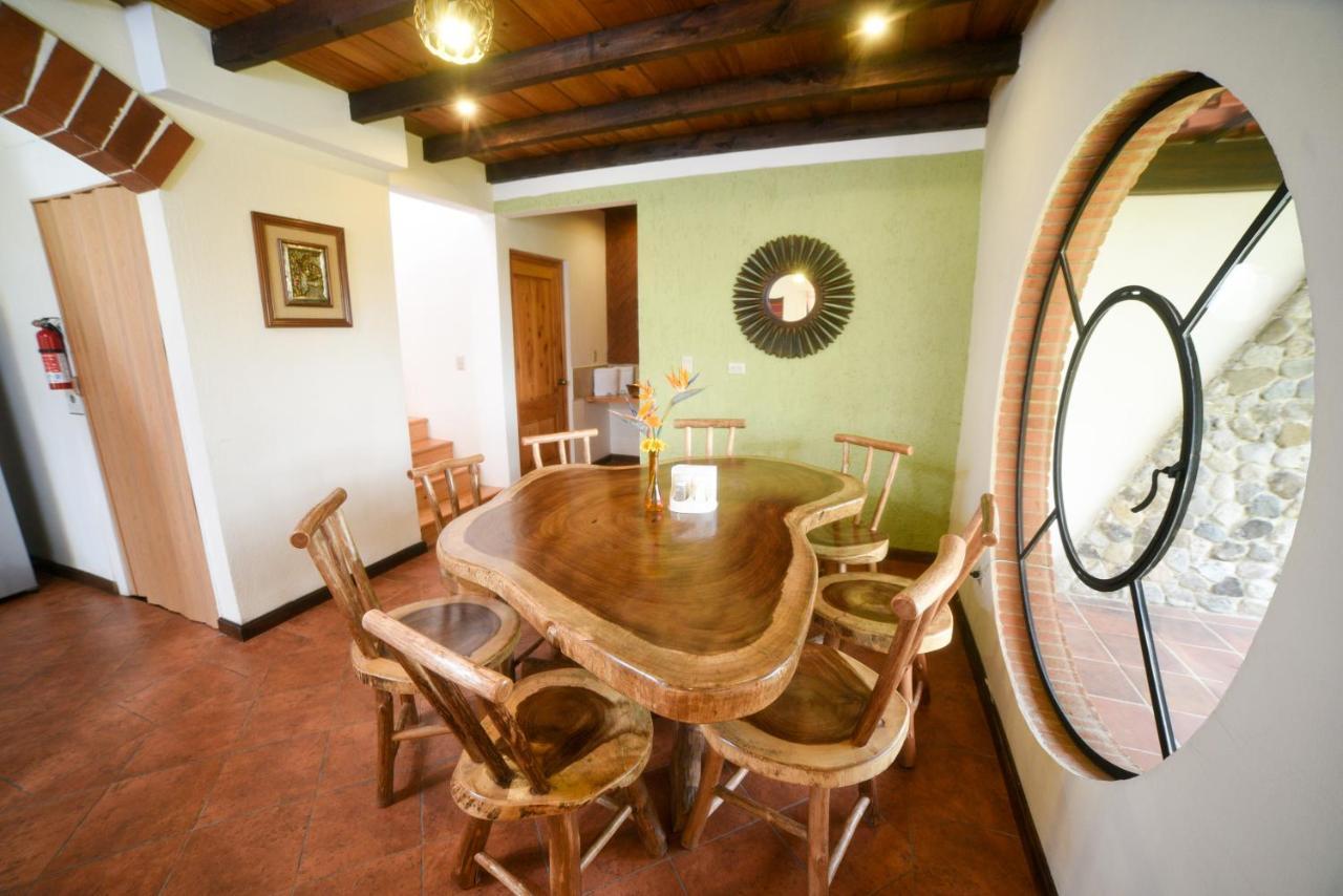 Villas Jucanya Super Higienizadas Panajachel Exteriér fotografie