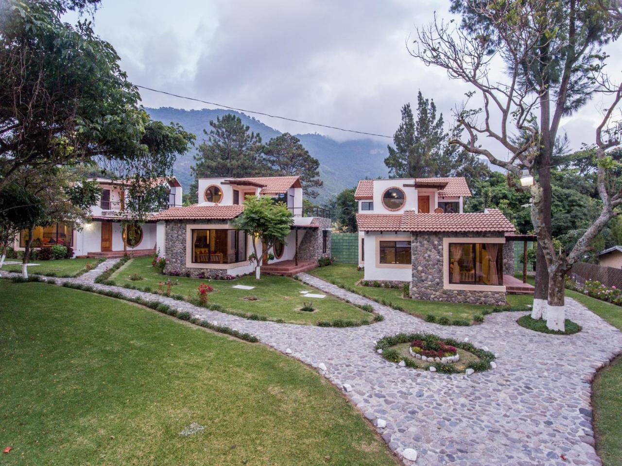 Villas Jucanya Super Higienizadas Panajachel Exteriér fotografie