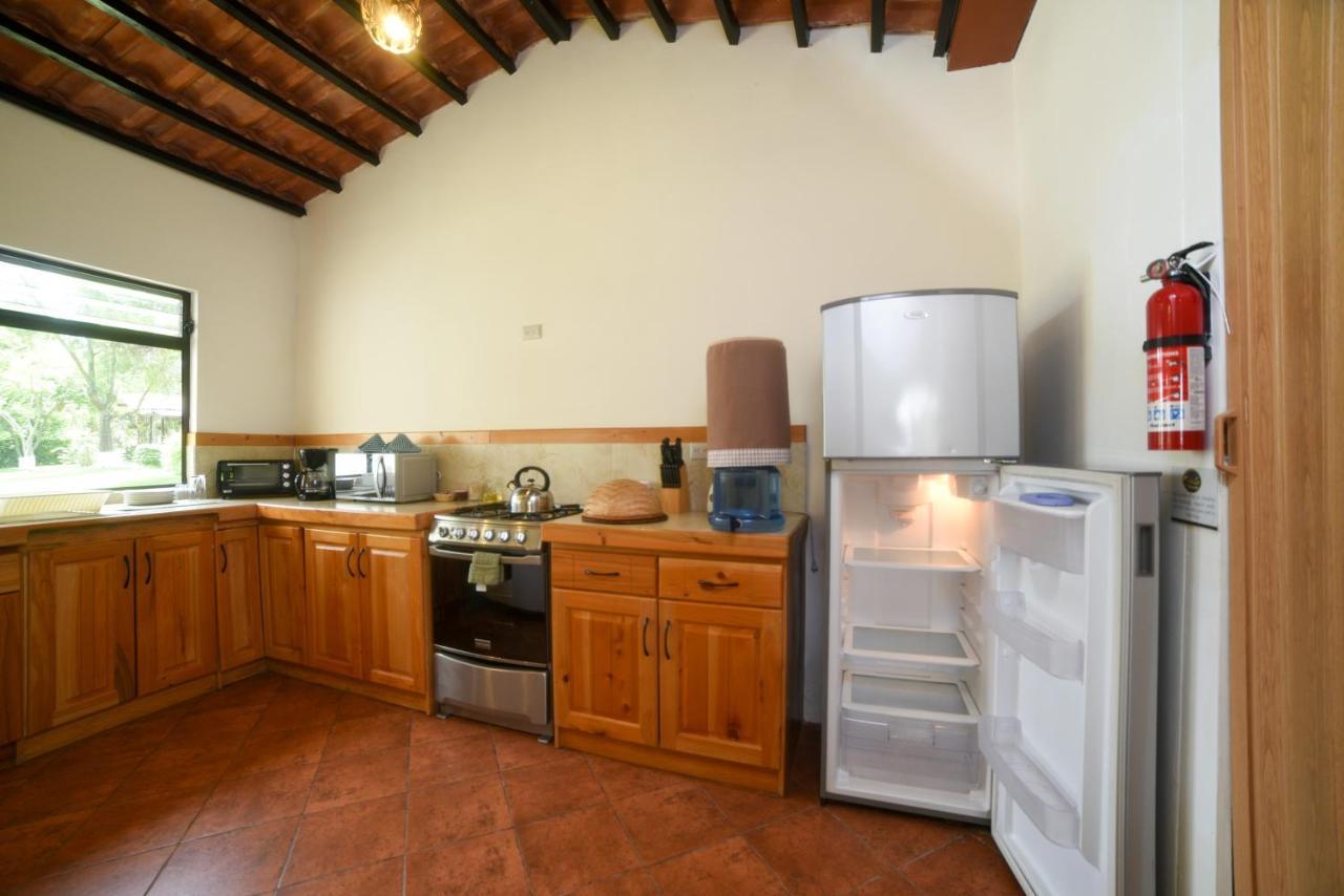 Villas Jucanya Super Higienizadas Panajachel Exteriér fotografie
