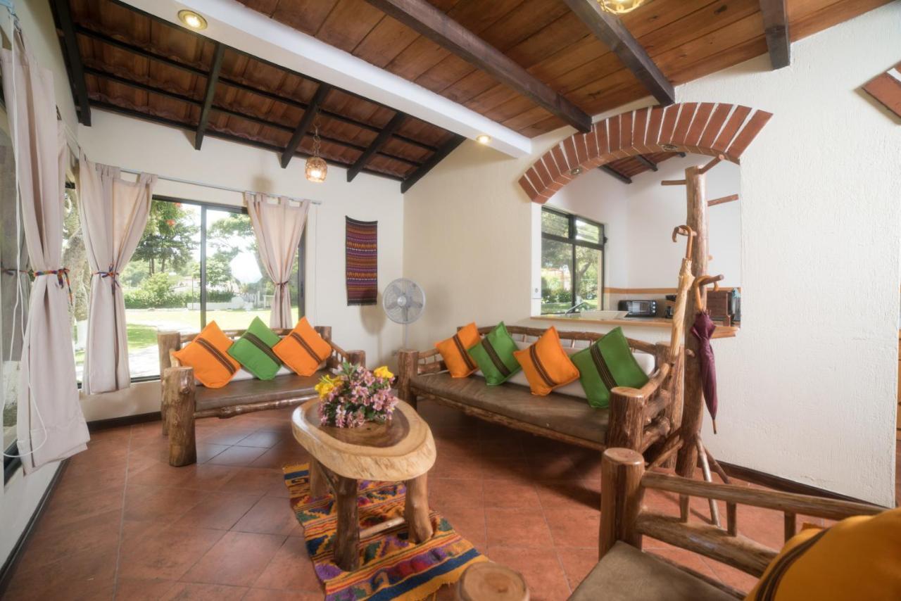 Villas Jucanya Super Higienizadas Panajachel Exteriér fotografie