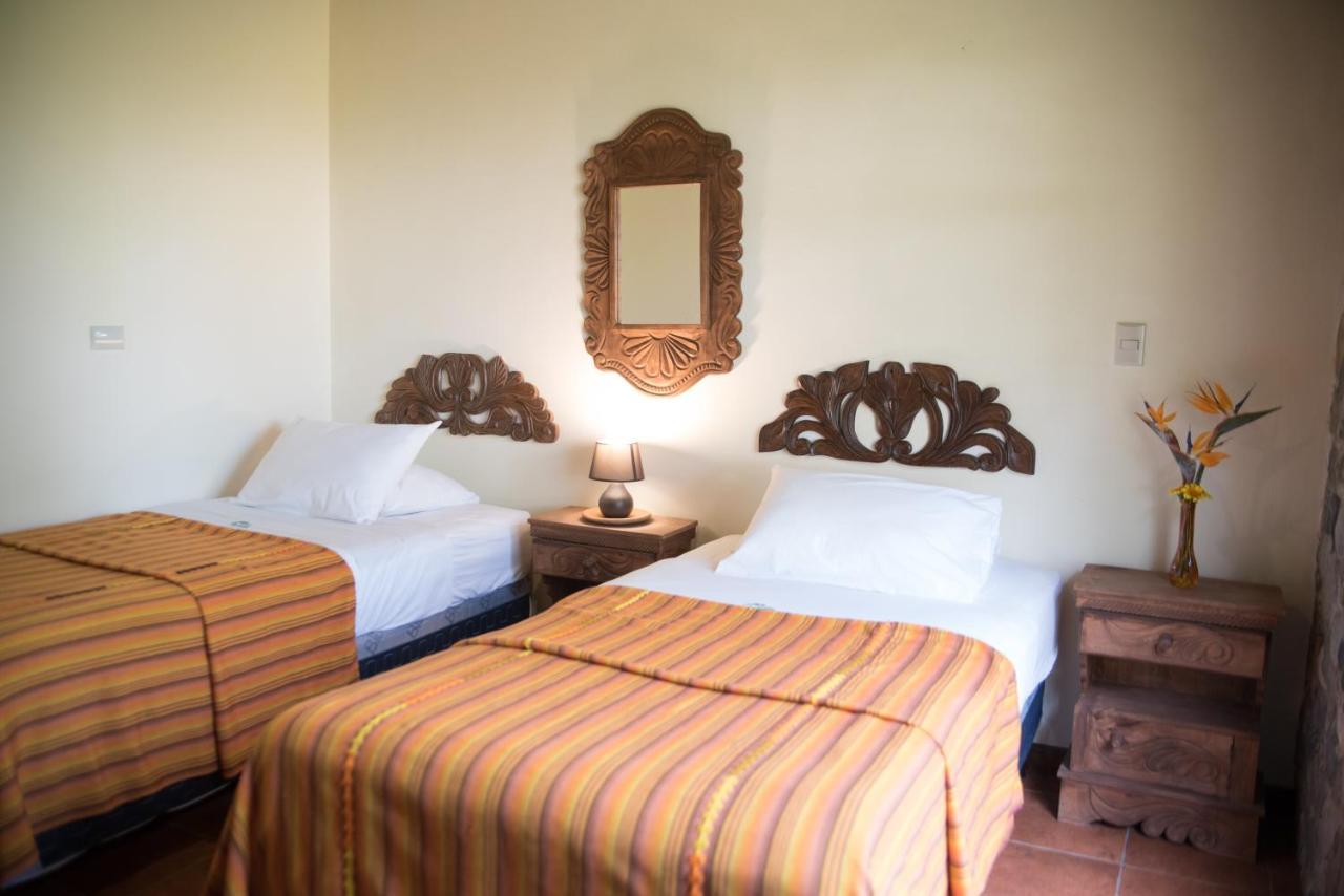 Villas Jucanya Super Higienizadas Panajachel Exteriér fotografie